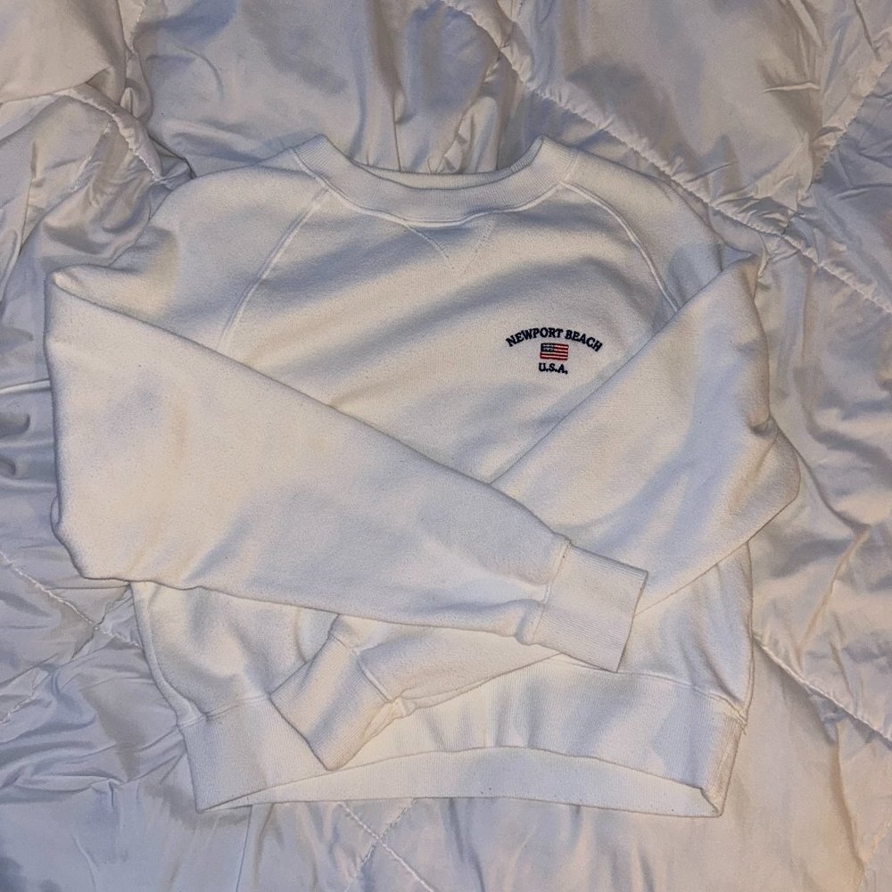 Brandy Melville white cropped crew neck